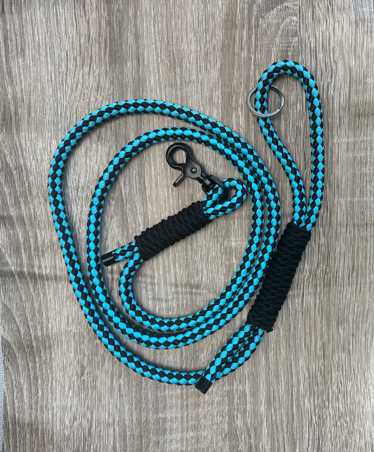 Black and blue rope lead